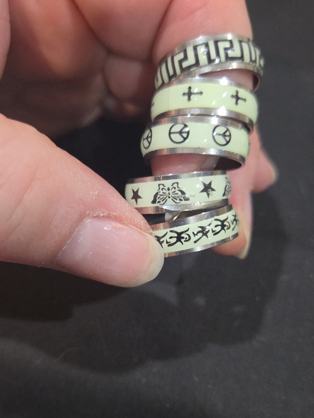 SET OF 5 RINGS - GLOW IN THE DARK - STAINLESS STEEL